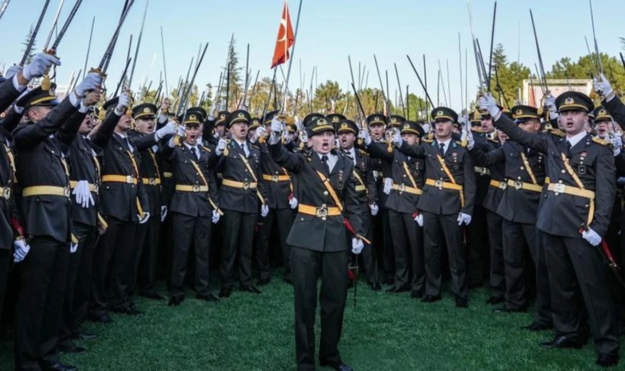 MSB kararını açıkladı: Teğmenler TSK'den ihraç edildi