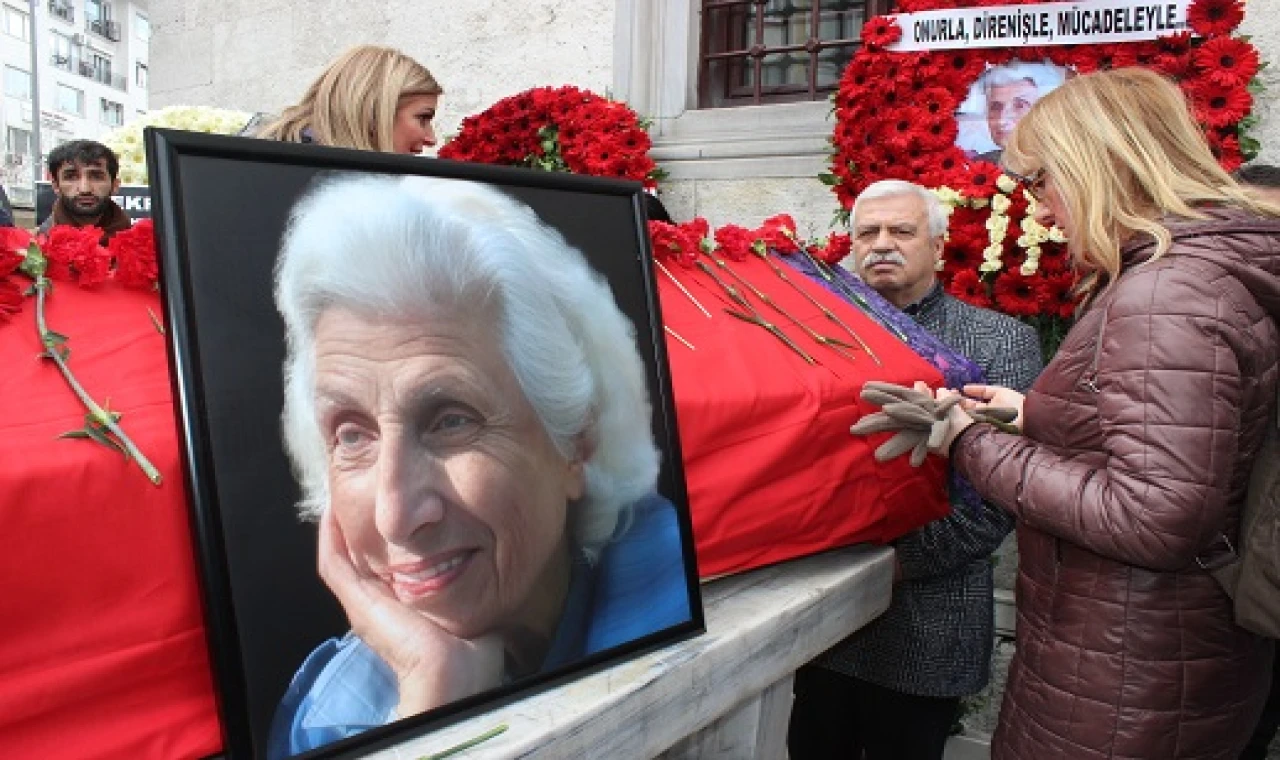 Sosyalist yazar ve çevirmen Sevim Belli, son yolculuğuna uğurlandı