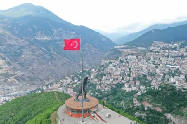 Artvin'in kurtuluşu nedeniyle: Edebiyatta Artvin